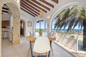 Dining - Villa Adriana with Sea View, Mountain View, Wi-Fi and Air Conditioning (Dénia)