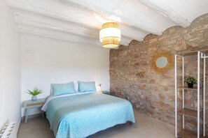 5 camere, ferro/asse da stiro, Wi-Fi gratuito, lenzuola