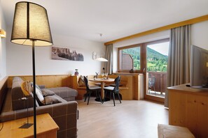 TV - Apartment 'Kristiania Type B' with Mountain View, Balcony and Wi-Fi (Siusi allo Sciliar (BZ))