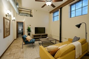 Smart TV, table football