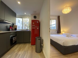 2 bedrooms, bed sheets