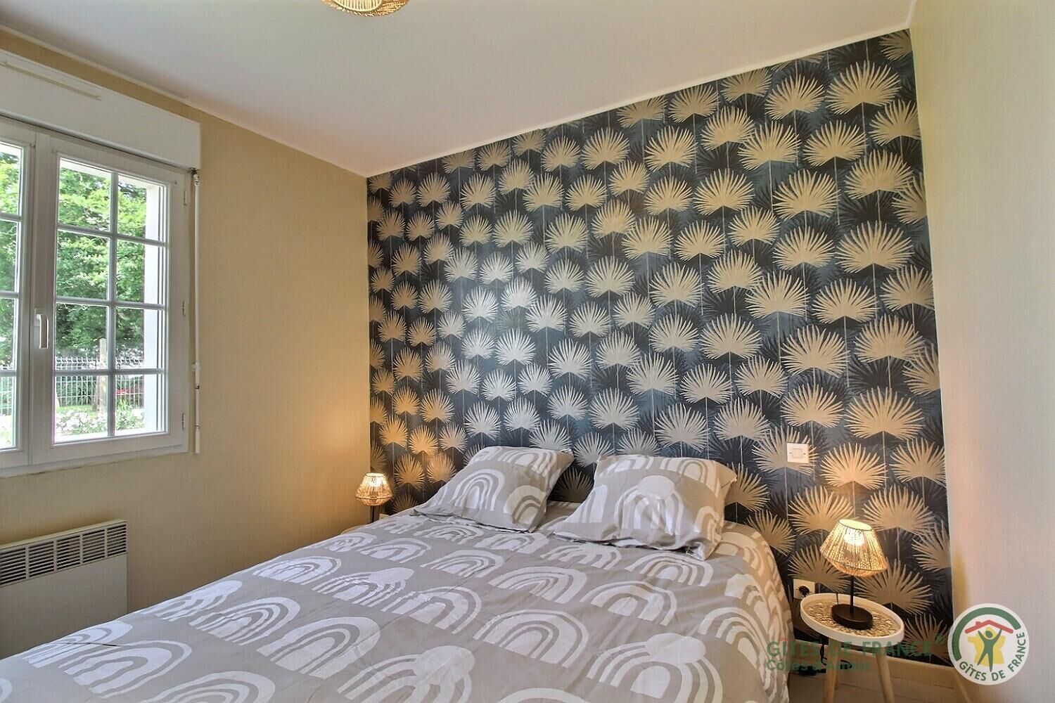 2 bedrooms, iron/ironing board, bed sheets