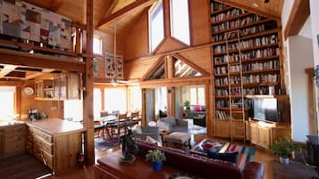 Smart-TV, DVD-Player, Bücher, Videothek