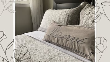 Executive Double Room | Iron/ironing board, free WiFi