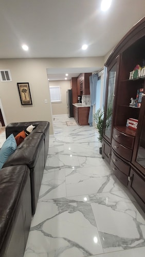 Luxury Suburban Hideaway
Come see why this is better than a hotel stay. 