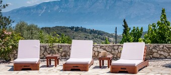 Villa Jimmy's Katomeri 3 with Sea View, Wi-Fi and Air Conditioning