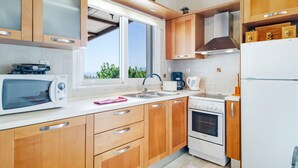 茶具/咖啡用具、冰箱、微波炉、烤箱