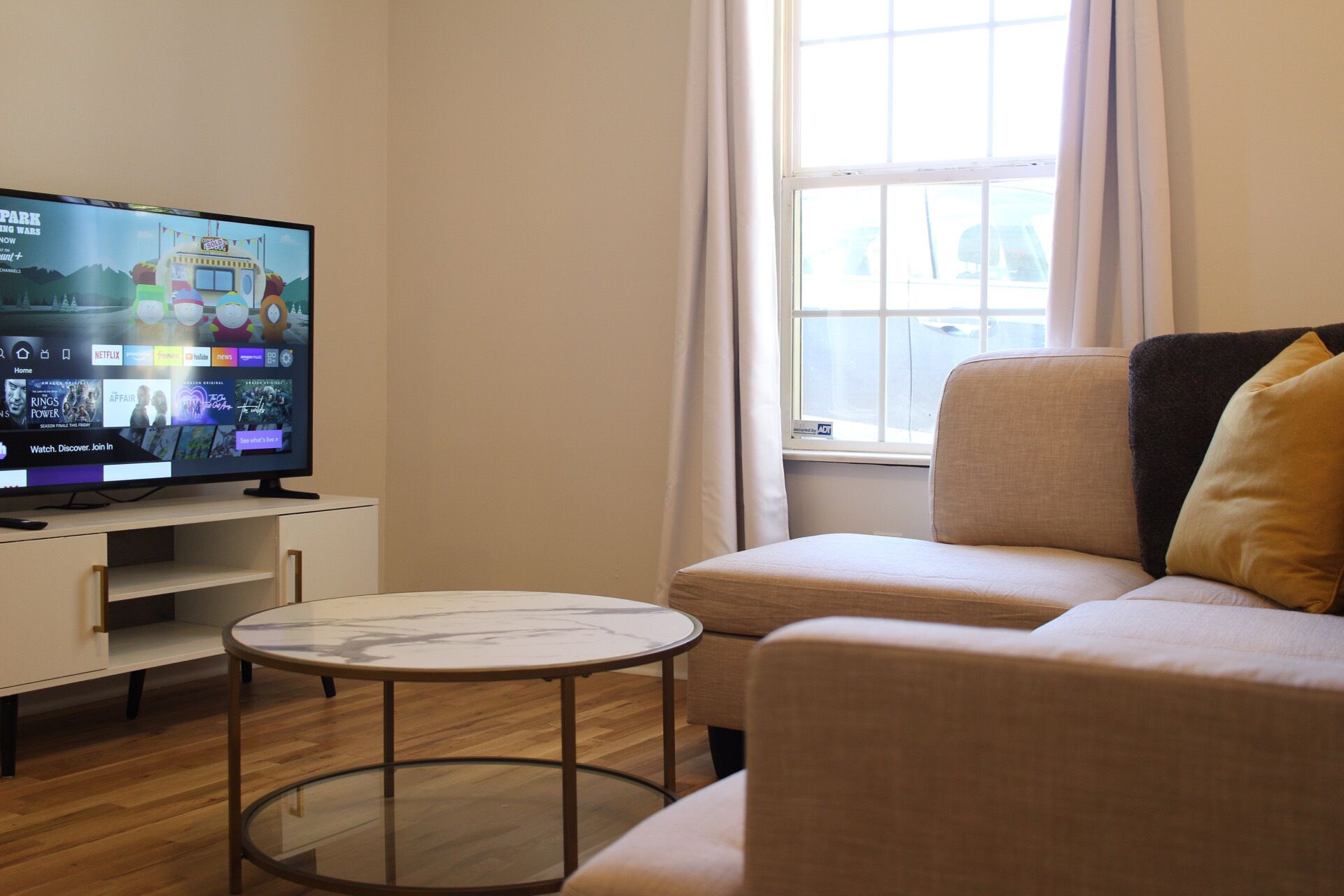 Charming Urban Retreat: Your Ideal VRBO Home Near Downtown Nashville
