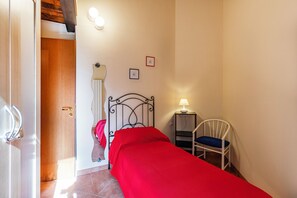 สแตนดาร์ดอพาร์ทเมนท์, หลายห้องนอน, ติดภูเขา (Tuscan Sun With Shared Pool) | 2 ห้องนอน, Wi-Fi ฟรี, ผ้าปูที่นอน