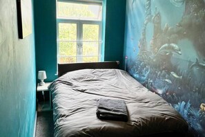 4 dormitorios, tabla de planchar con plancha, wifi gratis y ropa de cama