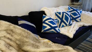 Apartment | 2 bedrooms, iron/ironing board, free WiFi, bed sheets