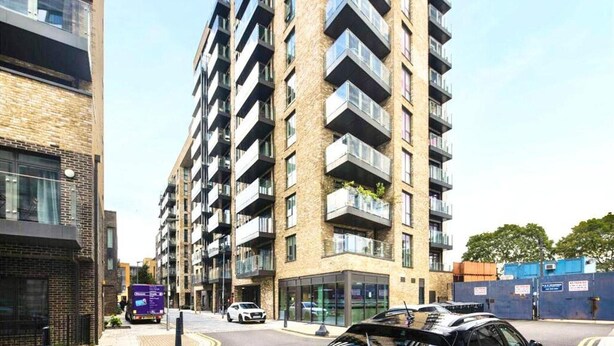 Apartment | Exterior - Inviting 2-bed Apartment in London (London)