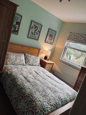 하우스 | 4 개의 침실, 다리미/다리미판, 무료 WiFi, 침대 시트