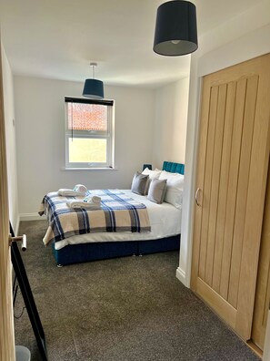 Apartment | 2 bedrooms, iron/ironing board, free WiFi, bed sheets - Homely 2-bed Apartment Near Luton Town Centre (Luton)