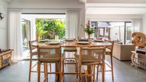 Biệt thự, 3 phòng ngủ, hút thuốc, hồ bơi riêng | Khu ăn uống