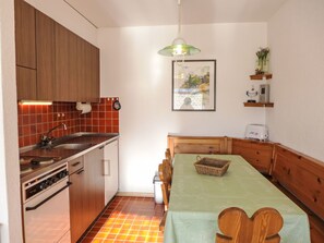 Fridge, microwave, oven, cookware/dishes/utensils - Rond-Point 27 by Interhome (Crans-Montana)