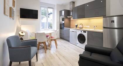 Sophie M: Elegant apartment on the ground floor