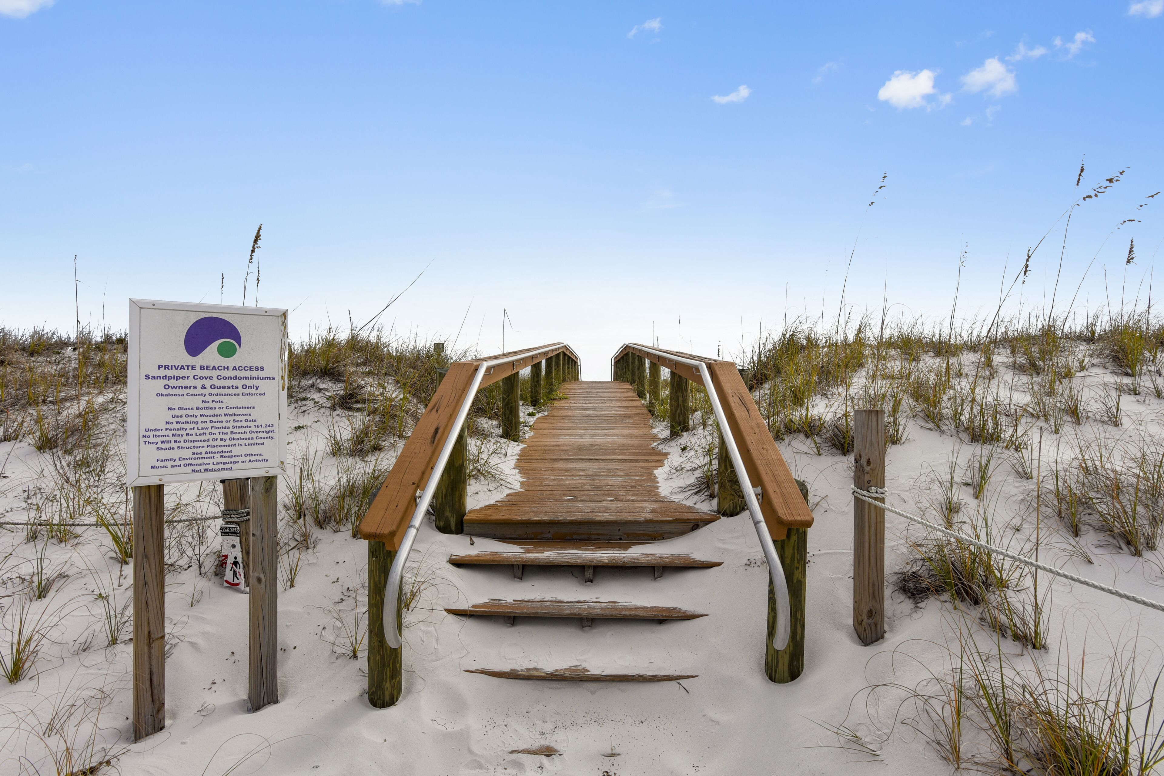 Sandpiper Cove unit 9138 with beach service
