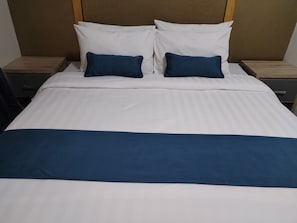 Junior Suite | Hypo-allergenic bedding, in-room safe, individually decorated - Kamalig Ng Caraga - Hotel Near SM Mall Butuan - Hostel (Butuan)