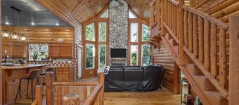 Cozy Cabin Retreat on 8 Acres with Private Lake – just 50 Minutes from St. Louis
