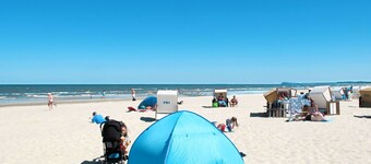 Nice apartment in villa for 8 guests with WIFI, TV, terrace and pets allowed