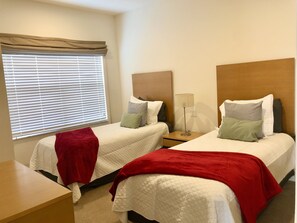 3 bedrooms, desk, iron/ironing board, travel crib