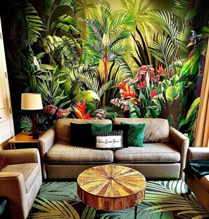 TV, mesa de pingue-pongue