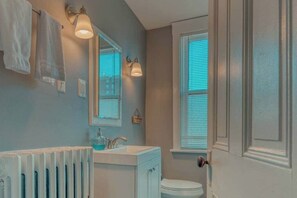 ヘアドライヤー、タオル