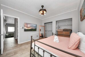1 chambre, fer et planche à repasser, Wi-Fi, draps fournis