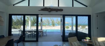 New Luxurious Beachfront Villa at Pumpkin Bluff -Your Ultimate Paradise Getaway!