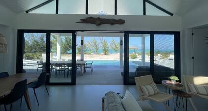 New Luxurious Beachfront Villa at Pumpkin Bluff -Your Ultimate Paradise Getaway!