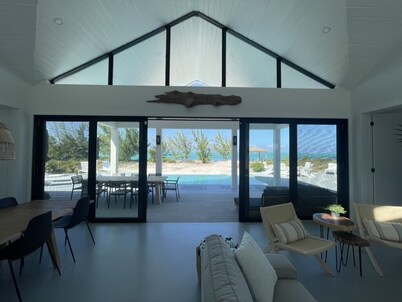 New Luxurious Beachfront Villa at Pumpkin Bluff -Your Ultimate Paradise Getaway!