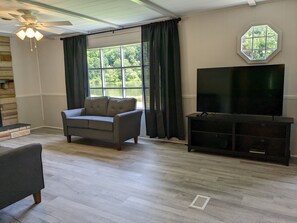 تلفزيون ذكي