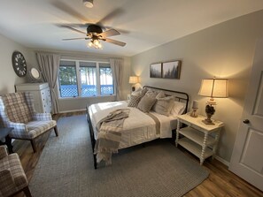 3 chambres, fer et planche à repasser, Wi-Fi gratuit, draps fournis