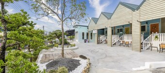 little lostB&B