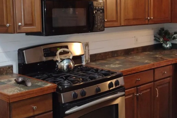 Refrigerador, microondas, horno, placa de cocina