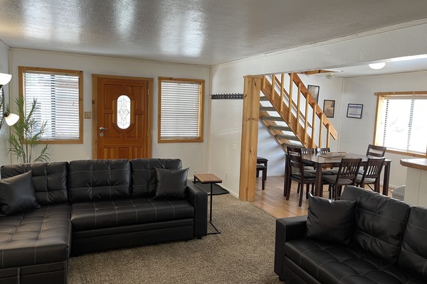 Luxury House | Living area | 40-inch Smart TV with digital channels, streaming services