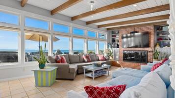 TV, fireplace, offices