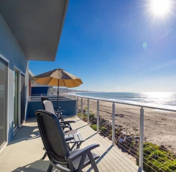 Property grounds - Beachfront Rio Del Mar Home - 5 bedrooms! (Aptos)