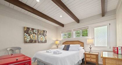 Beachfront Rio Del Mar Home - 5 bedrooms!