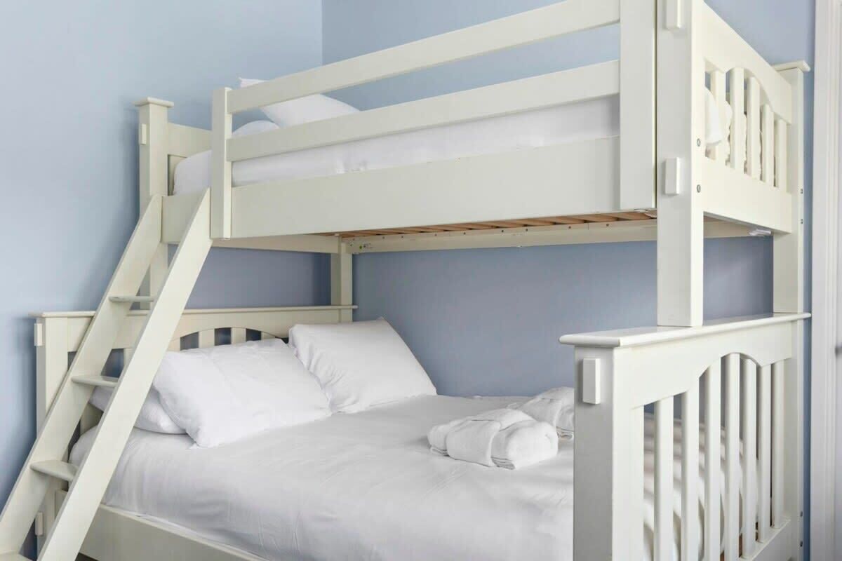 5 chambres, Wi-Fi, draps fournis