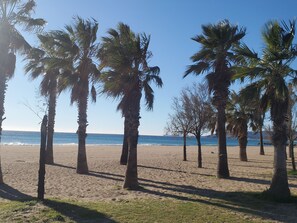 Vlak bij het strand