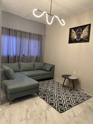Smart TV, table football - Casa a tan Solo 5 Minutos de la Plaza Principal! Ideal Para Familia y Amigos (Tequila)