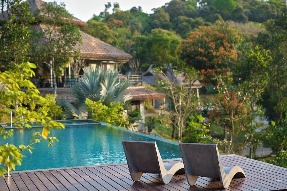 Blanket Days Resort and Spa