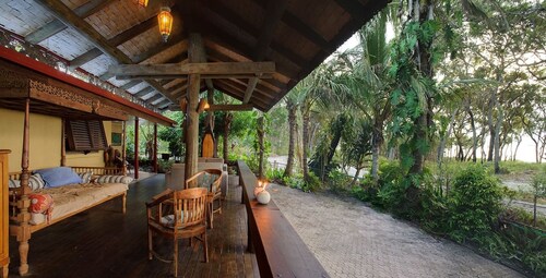Bali House Moreton island