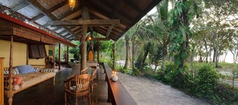 Bali House Moreton island