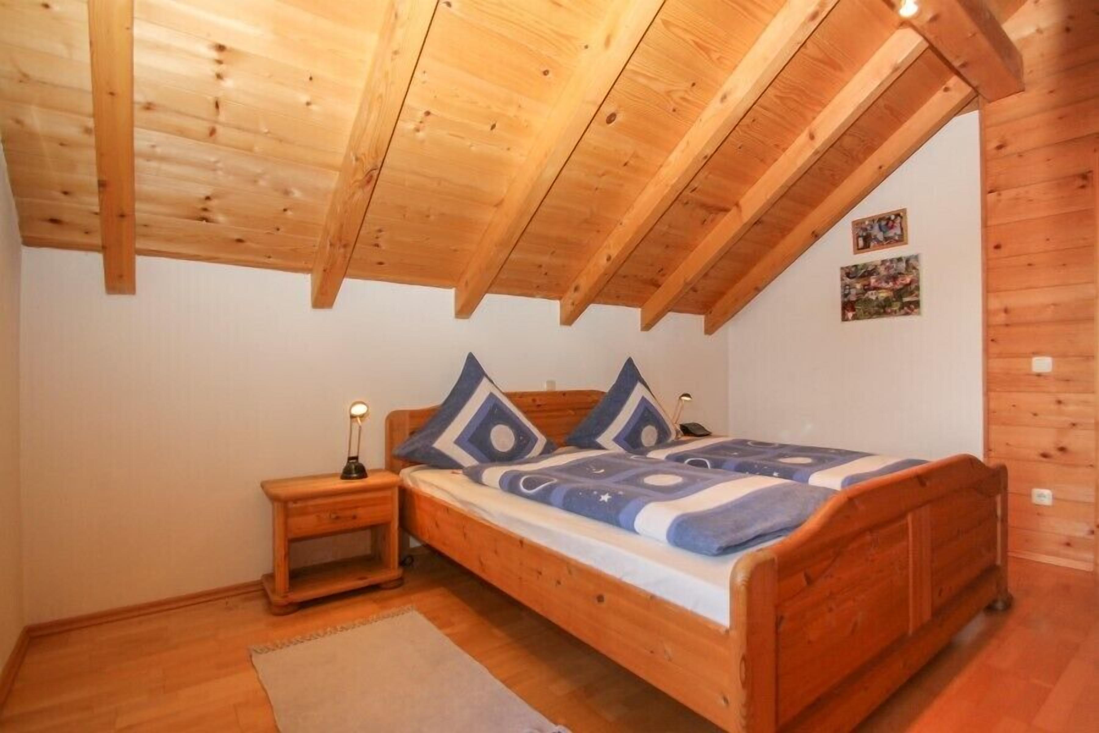 1 bedroom, iron/ironing board, internet, bed sheets