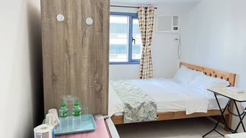 6 bedrooms, WiFi, bed sheets