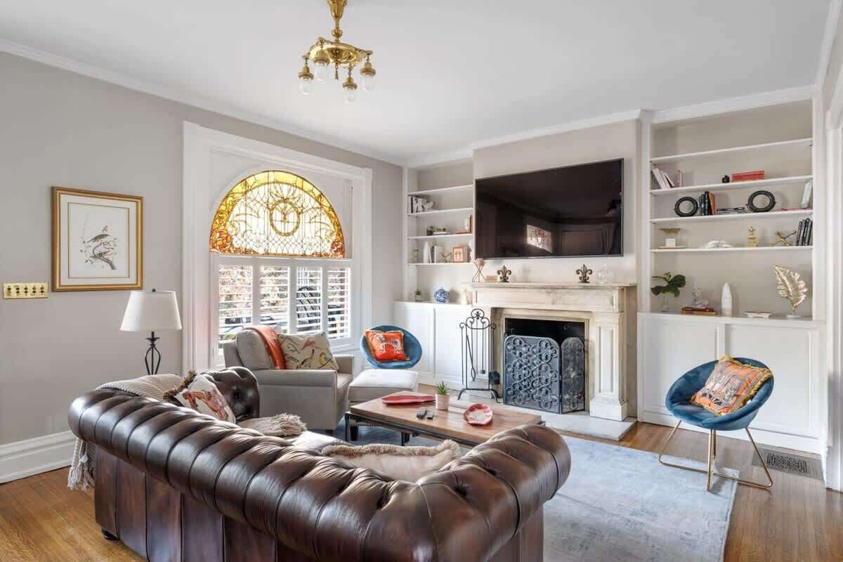 TV, DVD player, offices