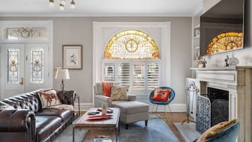 Tv, dvd-spelare och kontor